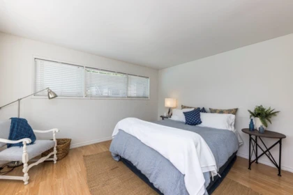 Bedroom 4 Photo of 1140 Pinewood Crescent, North Vancouver, BC