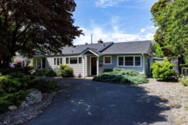 1140 Pinewood Crescent, North Vancouver, BC