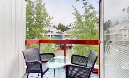 303 4368 Main Street, Whistler, BC, Whistler — Apartment/Condo for sale