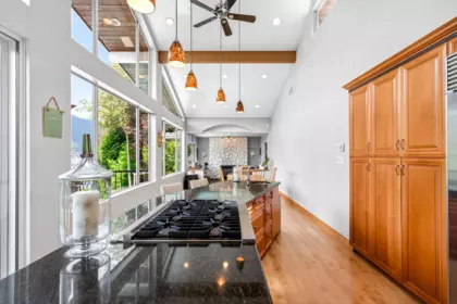 Kitchen Island Photo of 3612 Kelly Avenue, Belcarra, BC