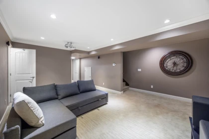 Garden / Landscaping Photo of 17433 1 Avenue, Surrey, BC