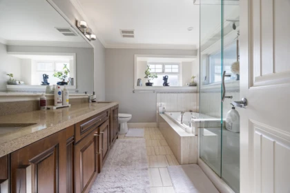 Mudroom Photo of 17433 1 Avenue, Surrey, BC