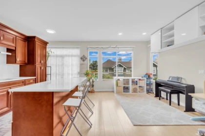 Kitchen Photo of 25 5298 Oakmount Crescent, Burnaby, BC