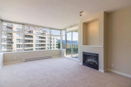 303 9298 University Crescent, Burnaby, BC, Burnaby — Apartment/Condo for sale