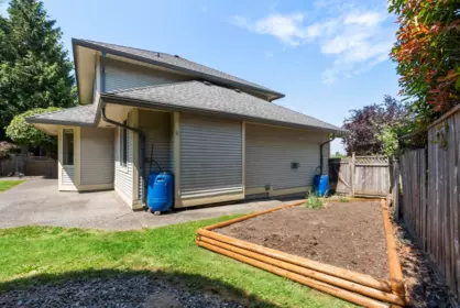 Swimming Pool Photo of 21549 85b Court, Langley, BC