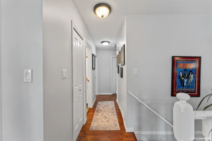 Basement Recreation Room Photo of 20445 Thorne Avenue, Maple Ridge, BC