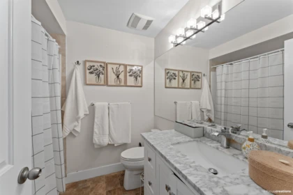 Laundry Room Photo of 20445 Thorne Avenue, Maple Ridge, BC