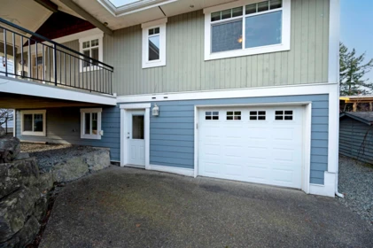 Swimming Pool Photo of 4768 200 Street, Langley, BC