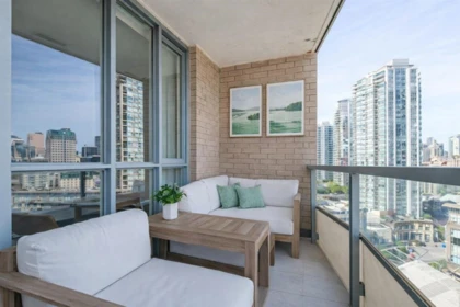 Breakfast Nook Photo of 1703 63 Keefer Place, Vancouver, BC
