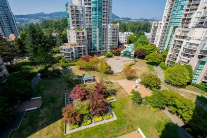 Garden / Landscaping Photo of 1001 1190 Pipeline Road, Coquitlam, BC