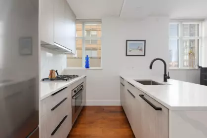 Kitchen Island Photo of 303 988 Richards Street, Vancouver, BC