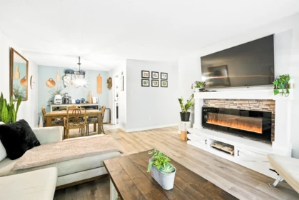 212 1955 Woodway Place, Burnaby, BC, Burnaby — Apartment/Condo for sale