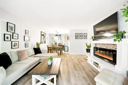 212 1955 Woodway Place, Burnaby, BC, Burnaby — Apartment/Condo for sale