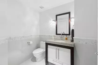 Entry Foyer Photo of PH2 1102 Hornby Street, Vancouver, BC