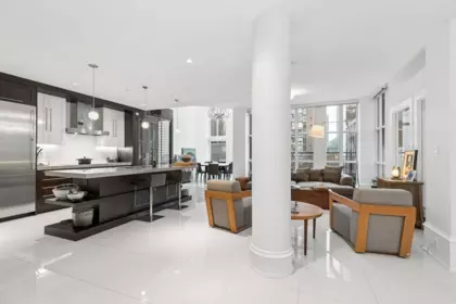 Kitchen Photo of PH2 1102 Hornby Street, Vancouver, BC