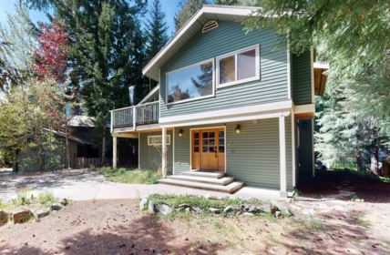 6407 Easy Street, Whistler, BC, Whistler — Single Family Residence for sale