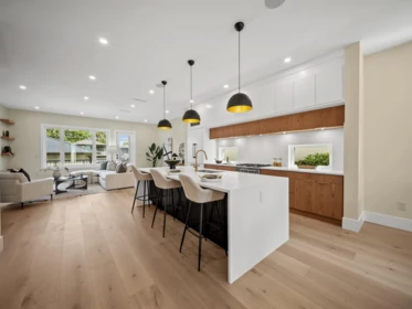 Breakfast Nook Photo of 2 3737 Forest Street, Burnaby, BC