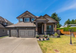 7043 197b Street, Langley, BC