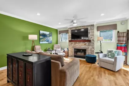 Kitchen Photo of 203 1725 128 Street, Surrey, BC