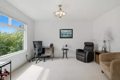 Breakfast Nook Photo of 11886 79 Avenue, Delta, BC