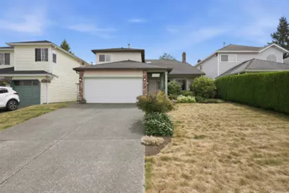 11886 79 Avenue, Delta, BC, Delta — Single Family Residence for sale