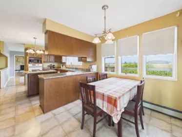 Kitchen Photo of 6631 Hopedale Road, Sardis - Greendale, BC