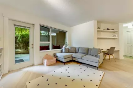 116 4723 Dawson Street, Burnaby, BC, Burnaby — Apartment/Condo for sale