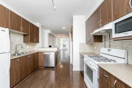 Breakfast Nook Photo of 21 6099 Alder Street, Richmond, BC