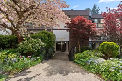 302 1520 Vidal Street, White Rock, BC, White Rock — Apartment/Condo for sale
