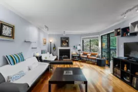 302 1520 Vidal Street, White Rock, BC
