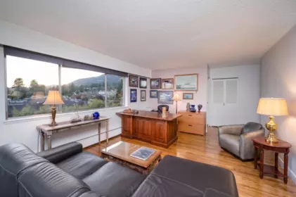 Pantry Photo of 301 150 24th Street, West Vancouver, BC