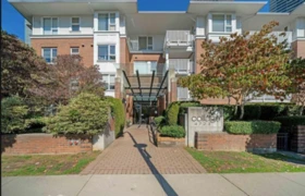 207 4723 Dawson Street, Burnaby, BC