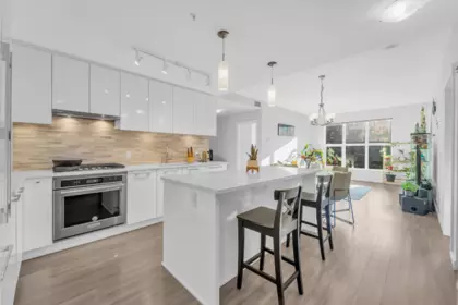 213 9551 Alexandra Road, Richmond, BC, Richmond — Apartment/Condo for sale