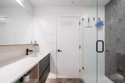 Hallway Photo of 105 19577 65b Avenue, Surrey, BC