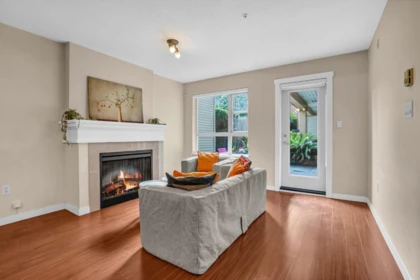 Kitchen Island Photo of 2102 5113 Garden City Road, Richmond, BC