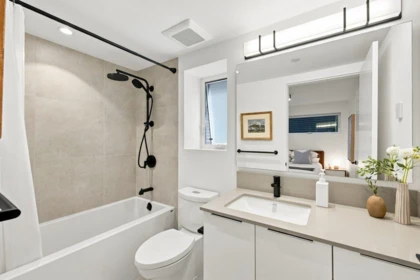 Hot Tub / Spa Photo of 279 E 18th Avenue, Vancouver, BC