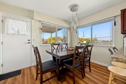 Dining Area Photo of 1090 E 35th Avenue, Vancouver, BC