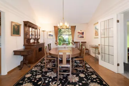 Kitchen Island Photo of 25 Tidewater Way, Lions Bay, BC