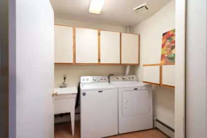 Mudroom Photo of 25 Tidewater Way, Lions Bay, BC