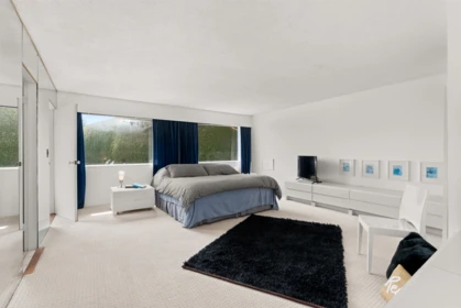 Garage Interior Photo of 4211 Rockridge Crescent, West Vancouver, BC
