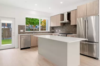 Kitchen Island Photo of 44 3597 Malsum Drive, North Vancouver, BC