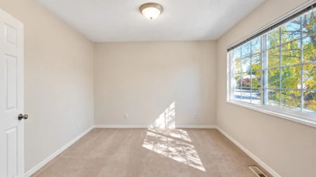 Mudroom Photo of 22789 116 Avenue, Maple Ridge, BC