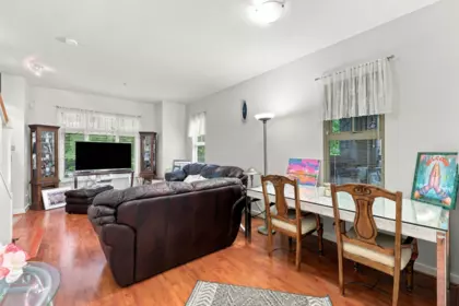 Breakfast Nook Photo of 246 600 Park Crescent, New Westminster, BC