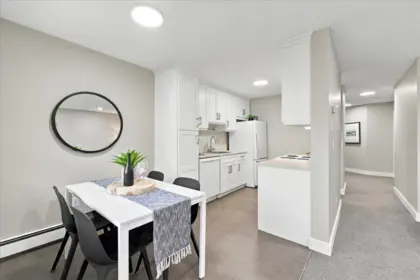 201 1365 E 7 Avenue, Vancouver, BC, Vancouver — Apartment/Condo for sale