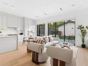2 1986 E 8th Avenue, Vancouver, BC, Vancouver — Half Duplex for sale