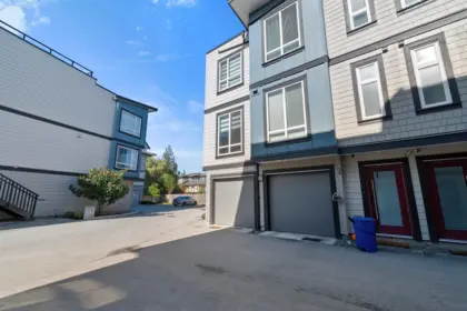 29 5515 199a Street, Langley, BC, Langley — Townhouse for sale