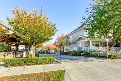 73 6852 193 Street, Surrey, BC, Surrey — Townhouse for sale