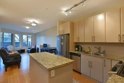 118 5160 Davis Bay Road, Sechelt, BC, Sechelt — Apartment/Condo for sale