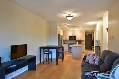 118 5160 Davis Bay Road, Sechelt, BC, Sechelt — Apartment/Condo for sale