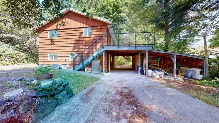 4838 Arthur Way, Madeira Park, BC, Madeira park — Single Family Residence for sale